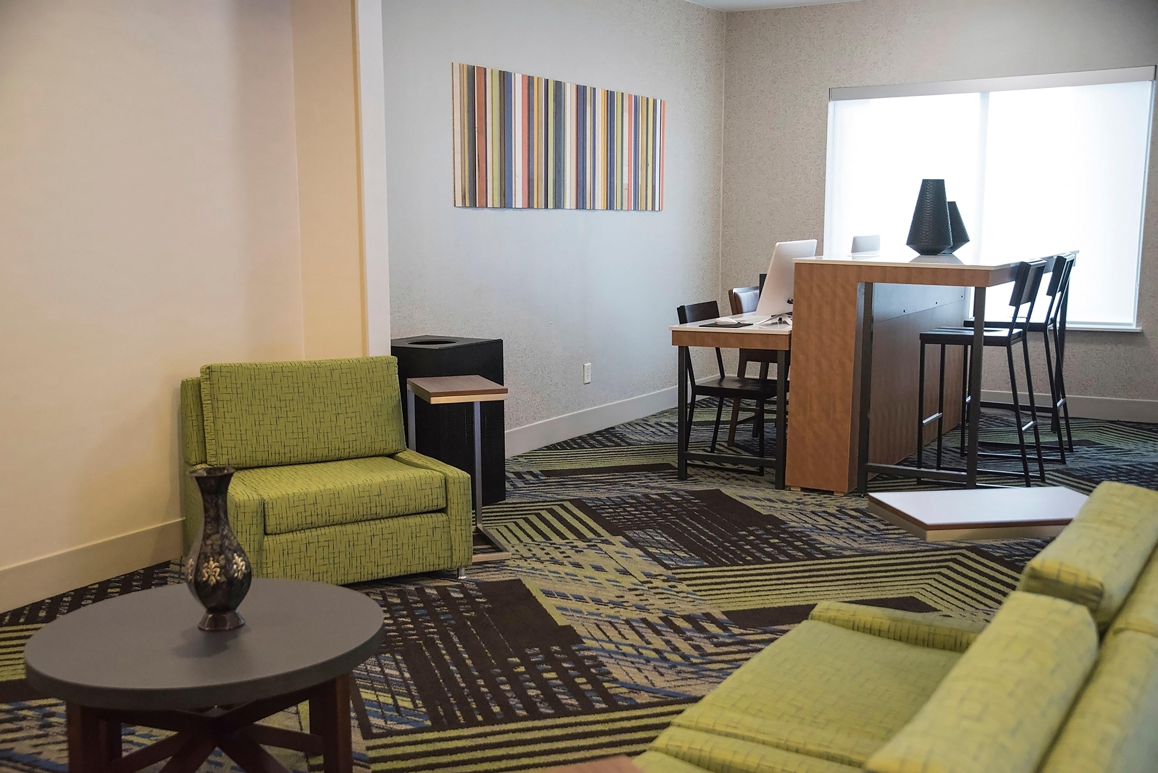 Holiday Inn Express & Suites Alexandria, An Ihg Hotel Luaran gambar